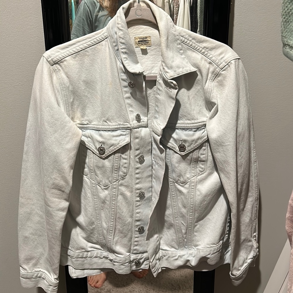 Selling a citizens of humanity Jean jacket